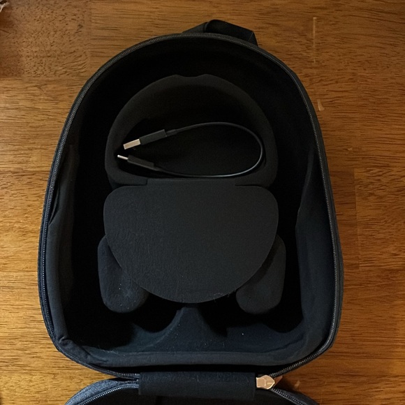 Sony WH-1000XM5 Wireless Headphones - Picture 6 of 11